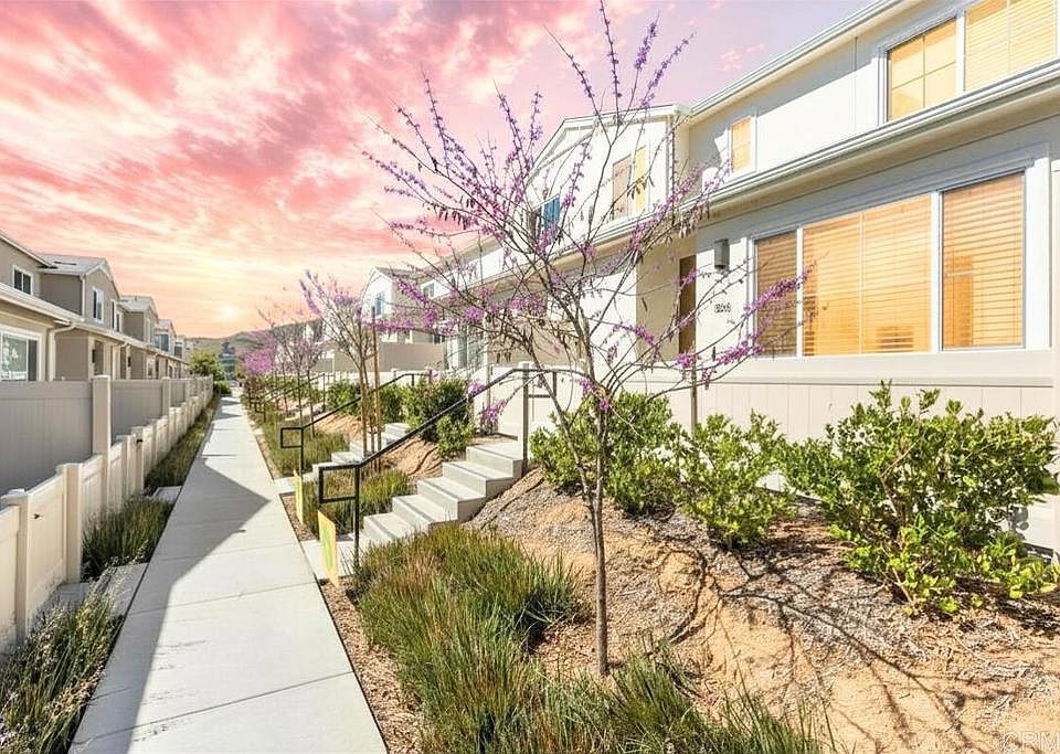 1st image of 355 Citrine Trl