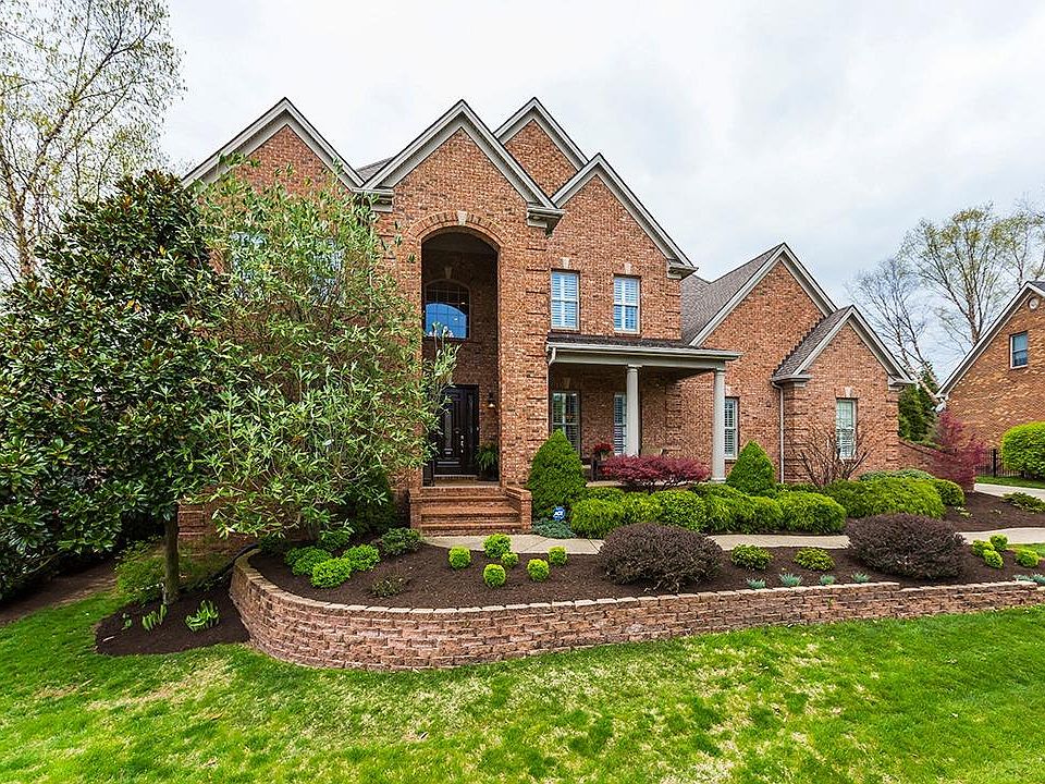 1st image of 2212 Savannah Ln