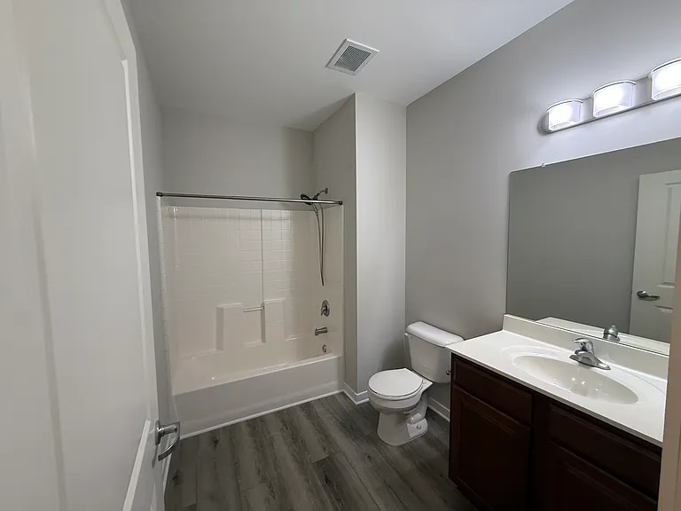 3rd full bathroom - on 3rd floor