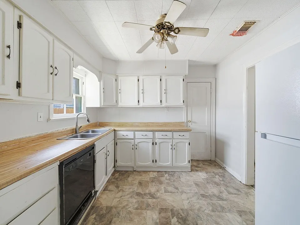 410 Live Oak St