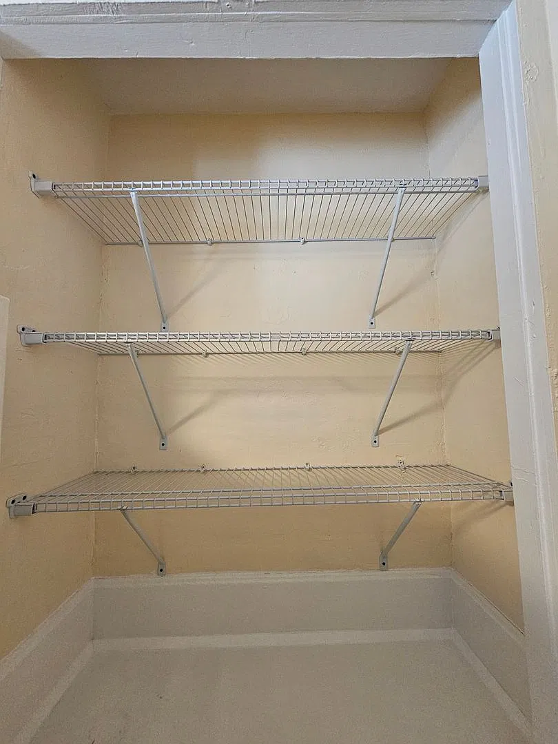 155 Malletts Bay Ave — Photo 2