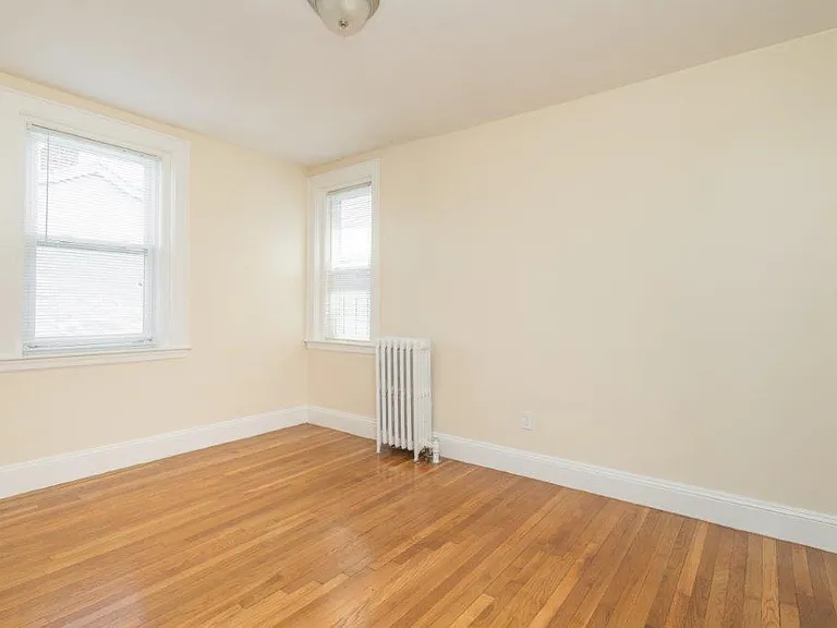 136 & 138 Highland Avenue — Photo 26