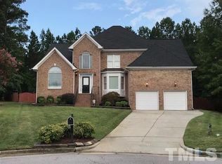 129 Wheatsbury Dr, Cary, NC 27513