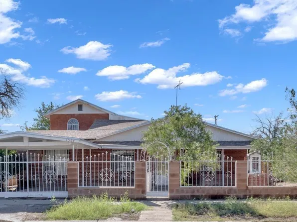 1024 Pinkerton St, Fabens, TX 79838