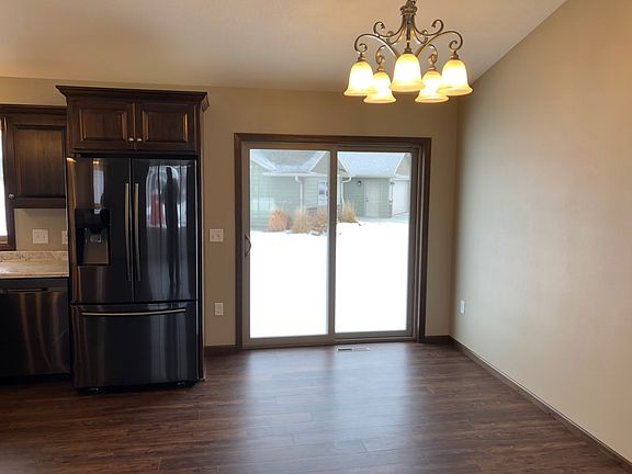 5th image of 1821 Amblewood Ct