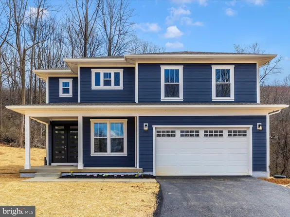 8221 Hollow Rd, Middletown, MD 21769