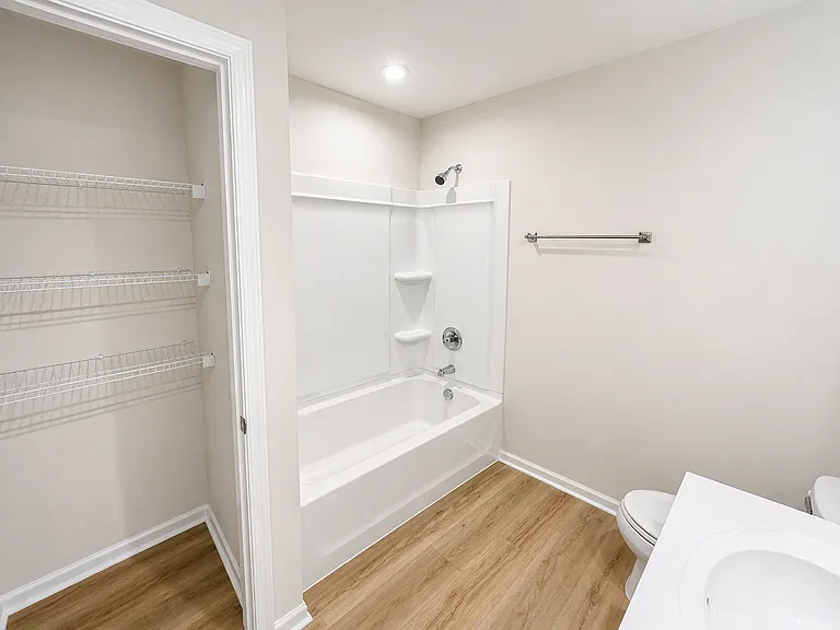 3160 Edgehill Dr — Photo 14