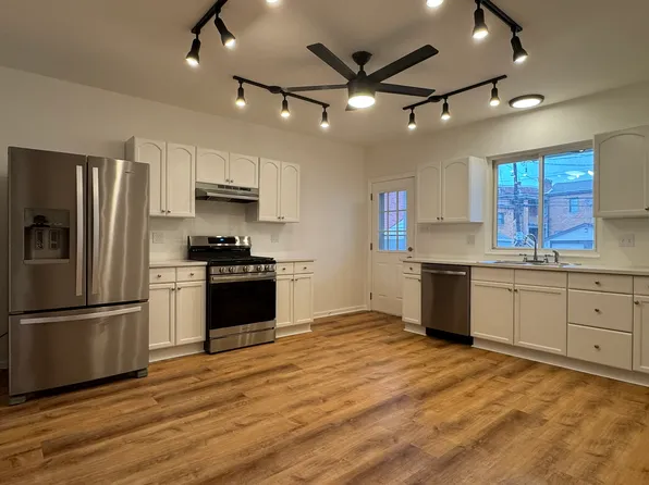 16 Sycamore St, Etna, PA 15223