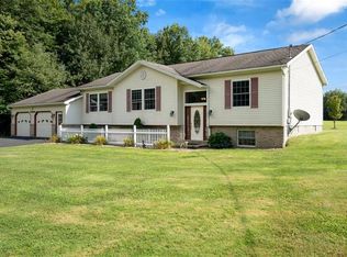 1000 Shady Lane Rd, Pulaski, PA 16143