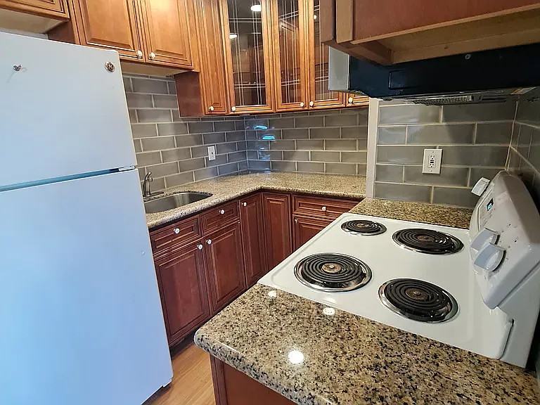 509 Maple St #2 — Photo 1