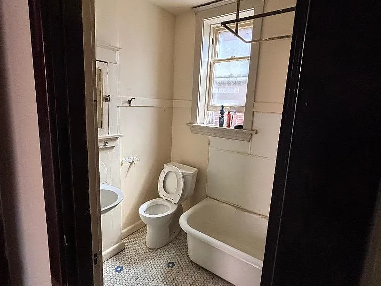 5026 Idaho Ave #2 — Photo 3