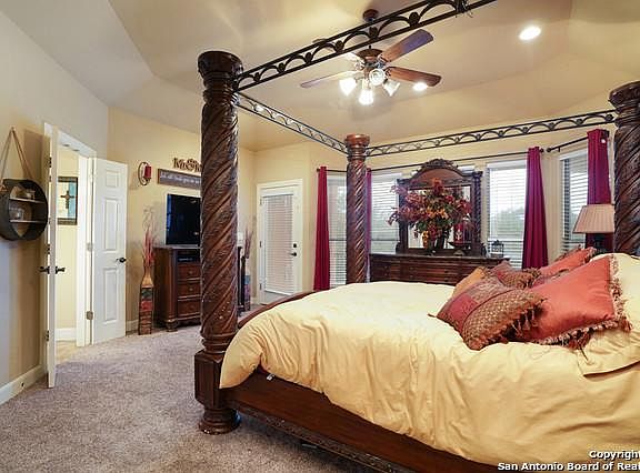 5th image of 282 Winterberry Cv