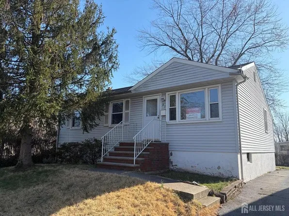 83 Edward St, Iselin, NJ 08830