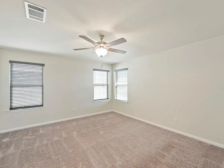202 Driftwood Ln — Photo 14