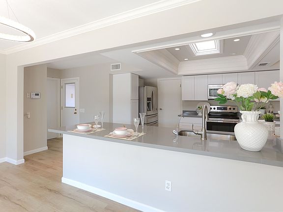 3rd image of 10401 W Concho Cir