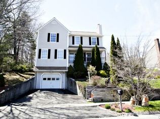 25 Plane Tree Rd, Stratford, CT 06614