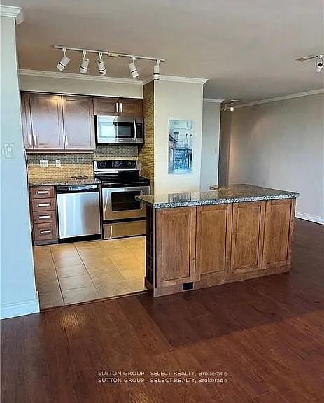 695 Richmond St #1605 — Photo 7