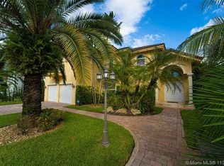 9365 SW 98th Ave, Miami, FL 33176