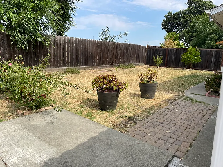 1301 Brookview Dr — Photo 20