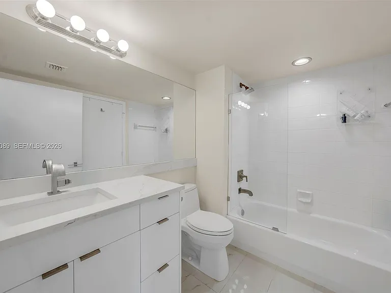 650 West Ave #1912 — Photo 12