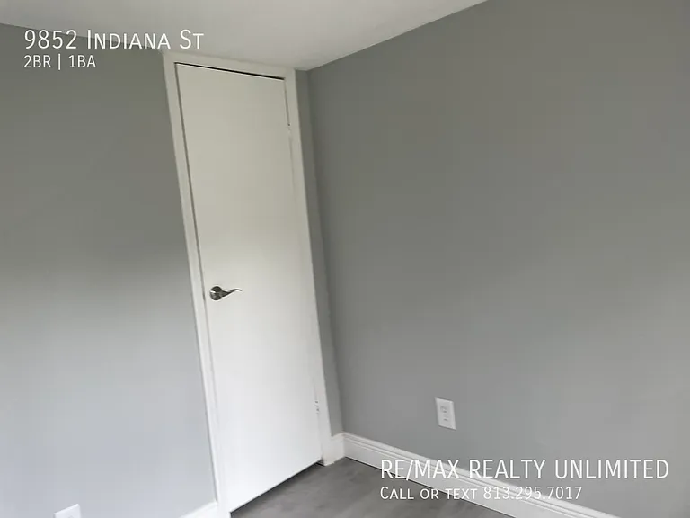 9852 Indiana St — Photo 13