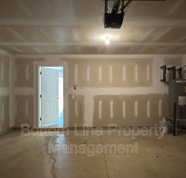 1035 Pepper Ln — Photo 20