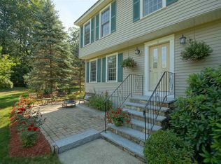 2 Alpine Rd, Windham, NH 03087