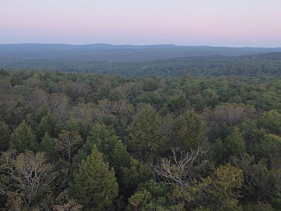 2nd image of 462 Old North Rd