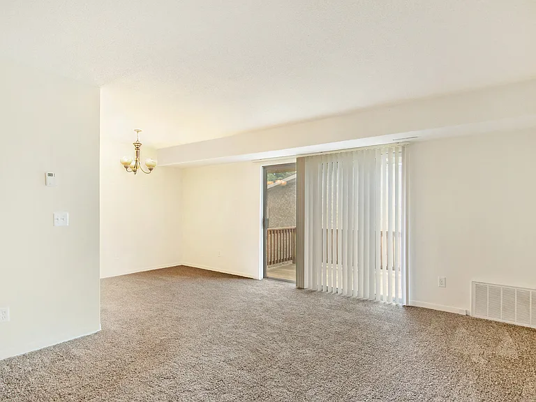 Windridge Apartments — Photo 37