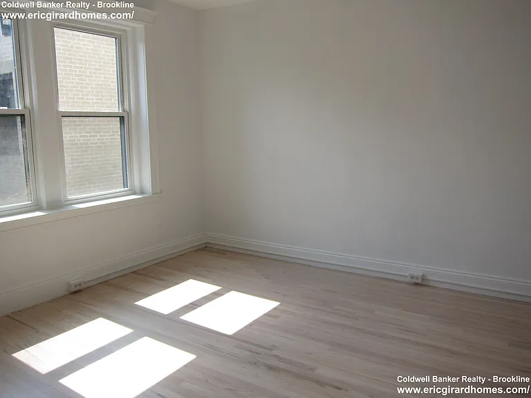 15 Park Dr #28 — Photo 6