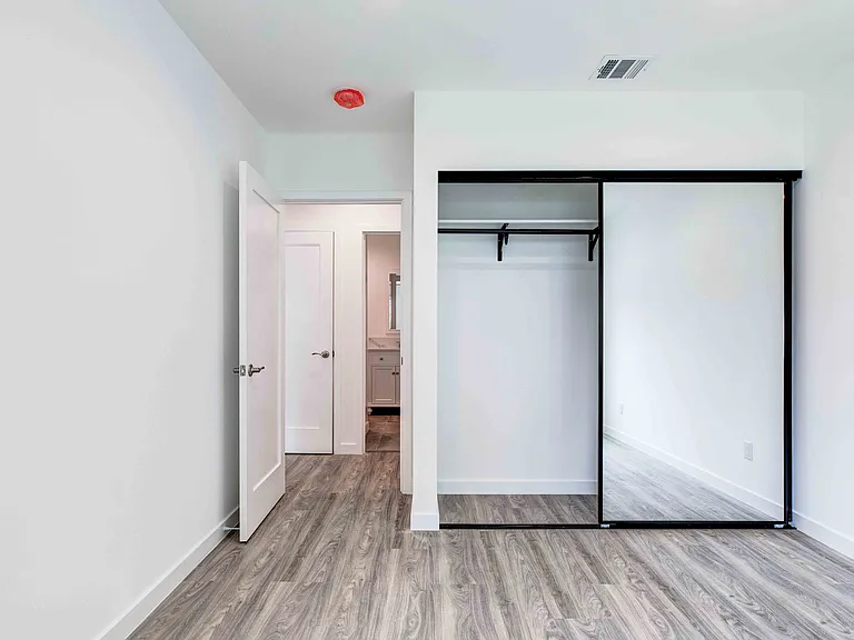 8805 Paso Robles Ave — Photo 2