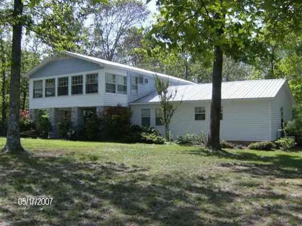 170 Pauline Rd, Adamsville, TN 38310