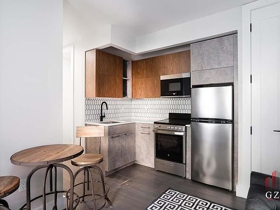 4th image of 2033 1st Ave #4D