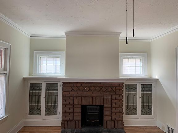 2nd image of 2176 Wascana Ave #2