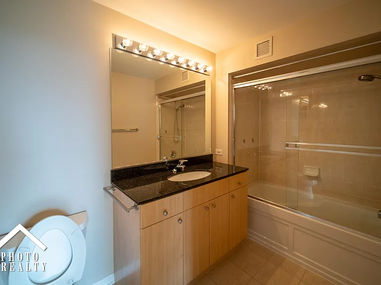 1640 Maple Ave #1208 — Photo 12