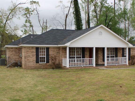 4th image of 3006 Heron Ct