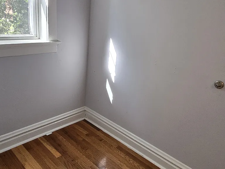 4433 Pershing Ave #201 — Photo 7