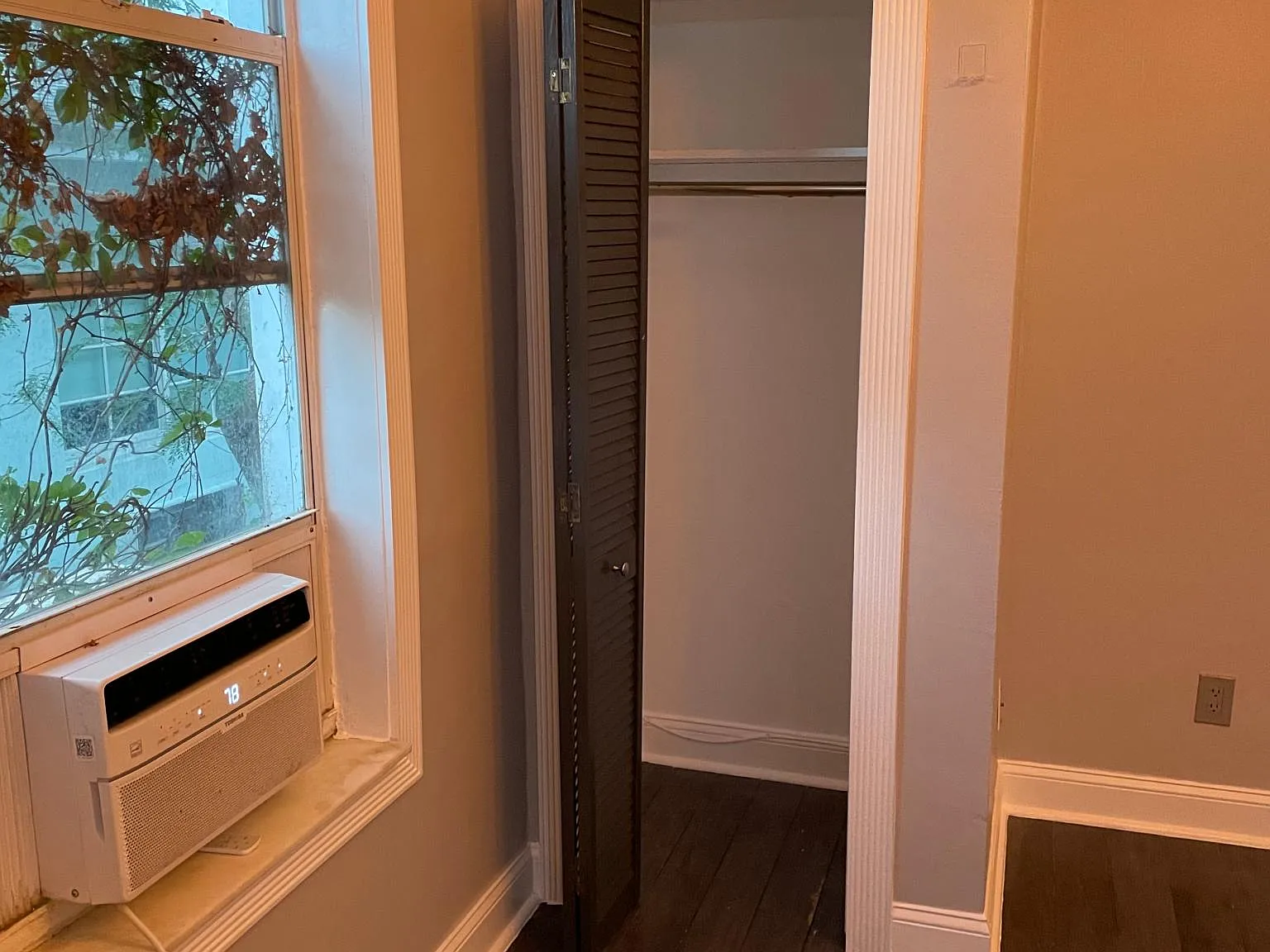 1 bed, 750 sqft, $2,000 — Photo 3