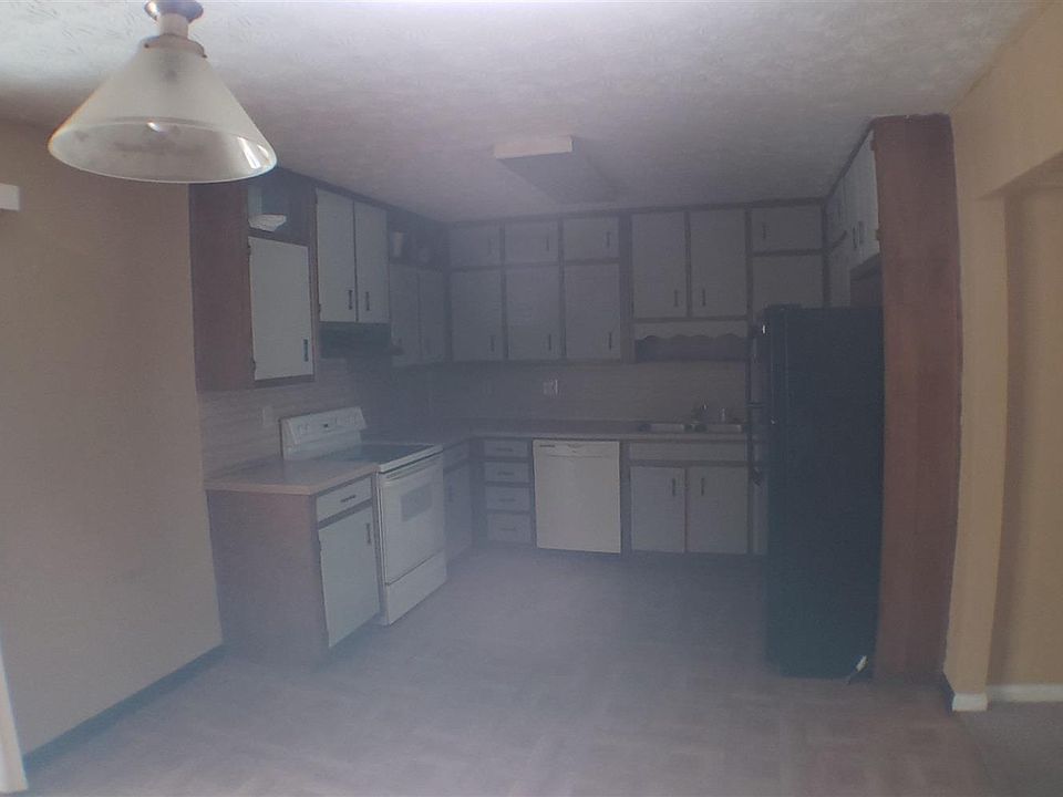 1st image of 1756 Salem Woods Dr SE
