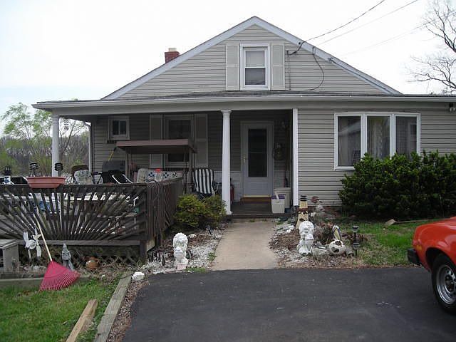 2nd image of 1544 Galena Rd