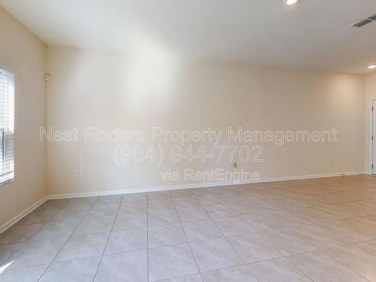 373 Aralia Ln — Photo 15