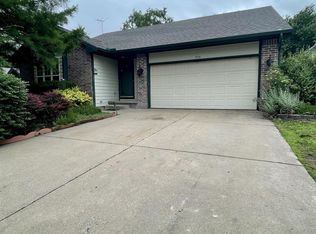 326 S Firefly St, Wichita, KS 67235