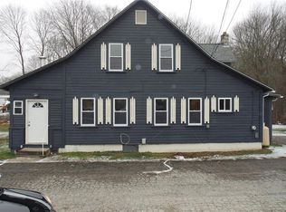 8 Sholes Ln, Scituate, RI 02857