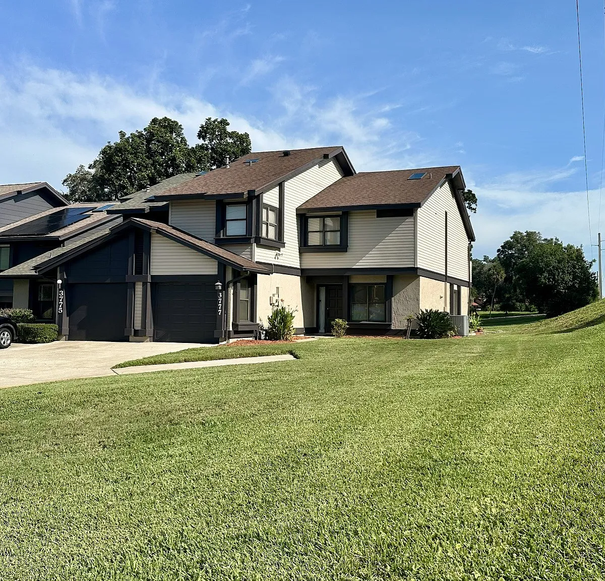 3777 Sawgrass Dr — Photo 2