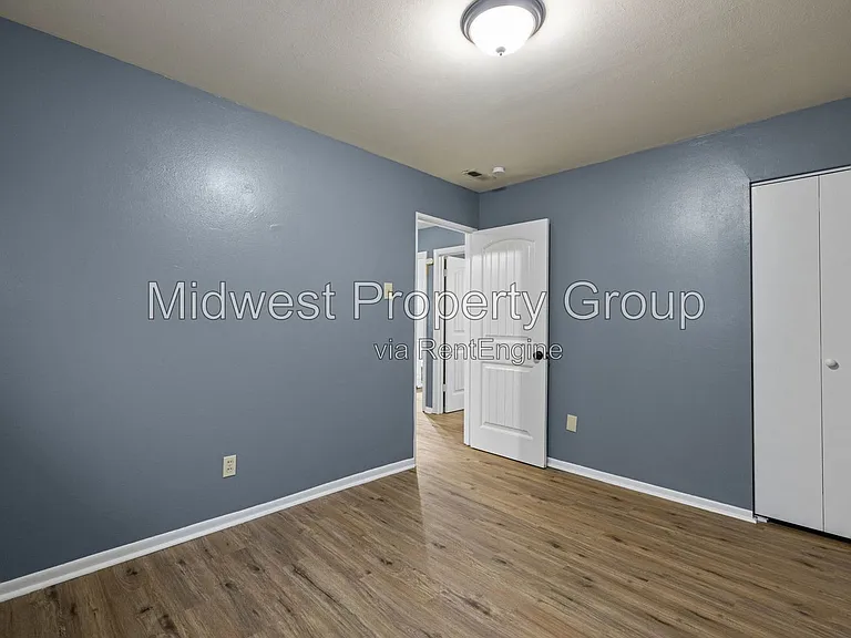 1432 E Pitman Ave — Photo 14