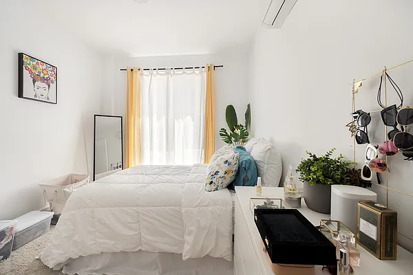 Rented by Brown Harris Stevens | media 4