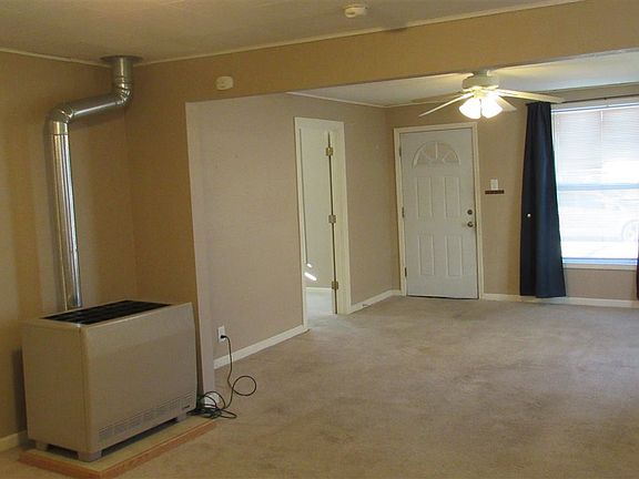 2nd image of 106 Sill St