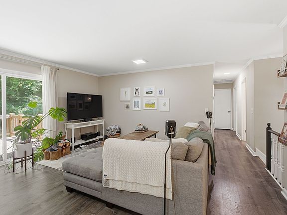 4th image of 6419 Charlotte Road Cir