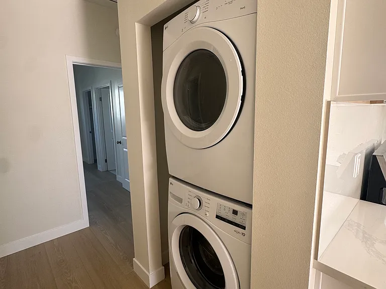 9473 Sabre Ln — Photo 2