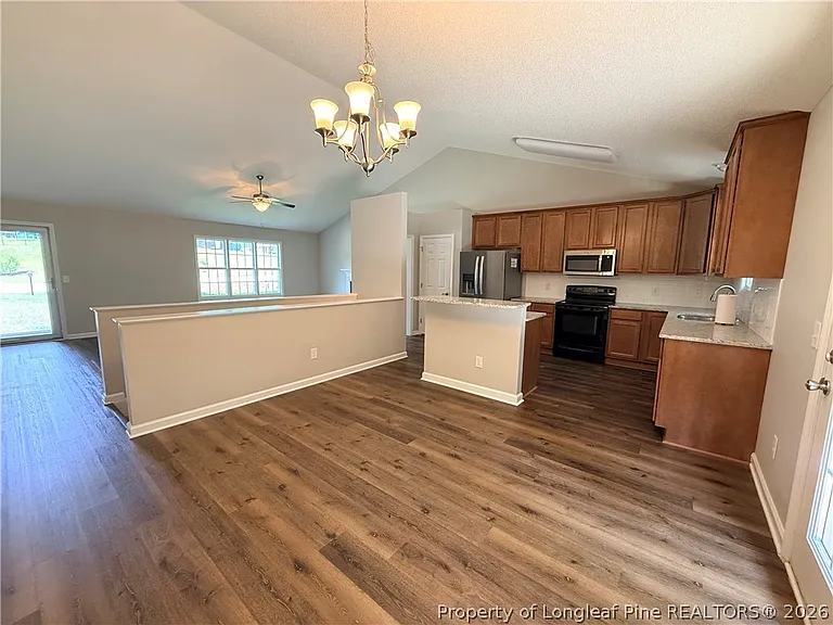 455 Crusaders Dr — Photo 6